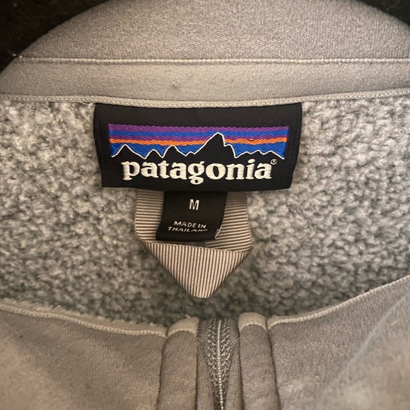 Patagonia fleece- women’s size M - Picture 2 of 6